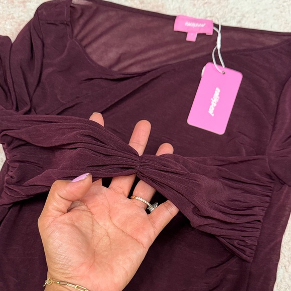 Edikted Twist-Front Long Sleeve Top in Burgundy - Picture 5 of 6